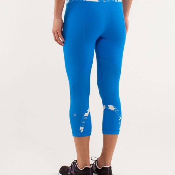 Lululemon Run Inspire Crop II - Picture 2 of 2